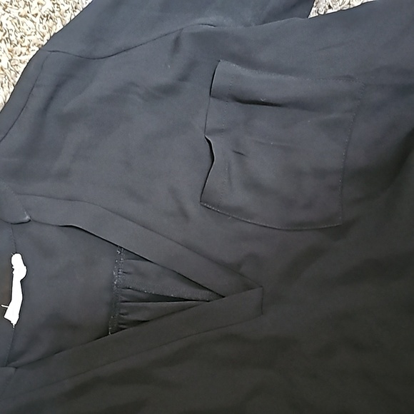 Lush black tunic - Picture 2 of 3